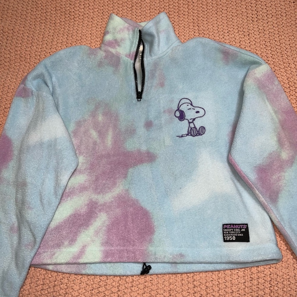 Charlie browns dog tie dye form fitting